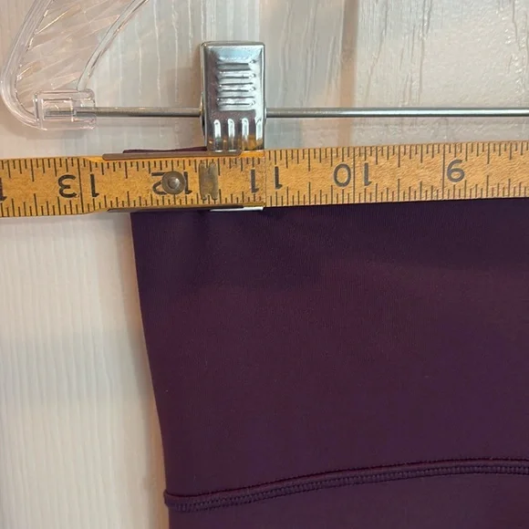 Burgundy Lululemon leggings Sz 6 - Picture 6 of 9